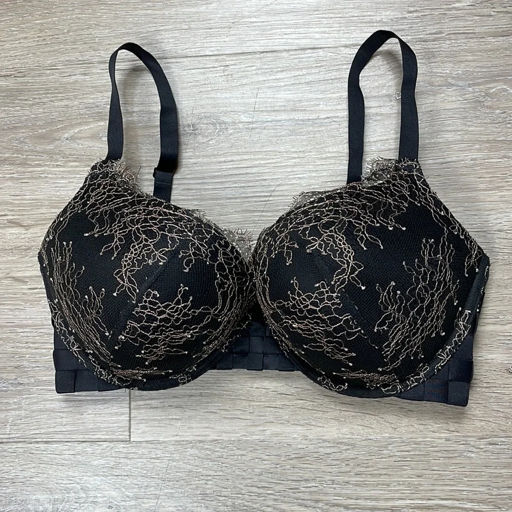 Victoria’s Secret Very Sexy push-up/Pigeonnant Lace Bra Size 34D - Picture 6 of 6